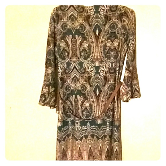 Dress - Picture 1 of 1